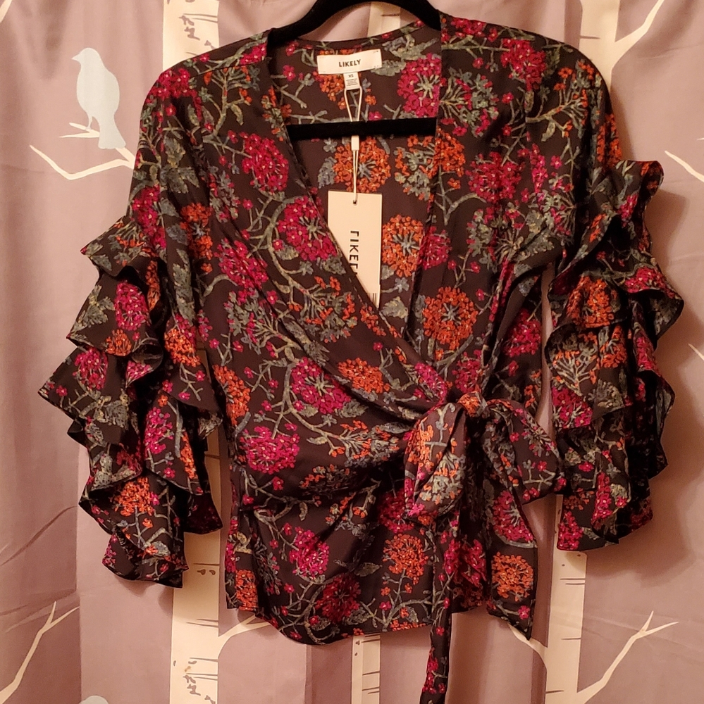 💥SALE💥HP🎉 Likely Night Garden Wren Wrap Top - Picture 4 of 8